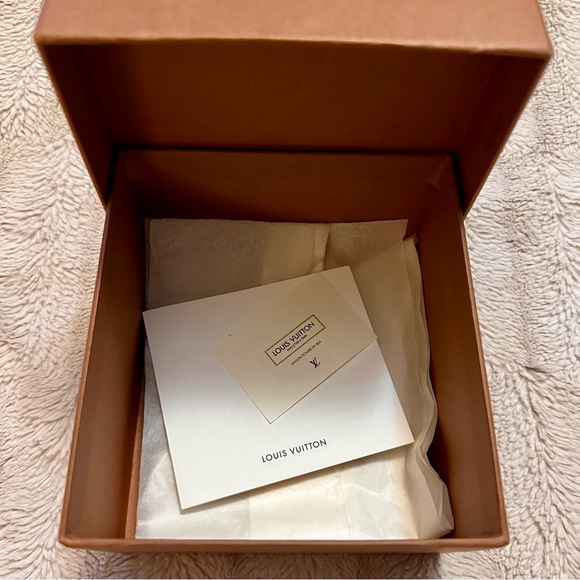 EUC Unique Louis Vuitton Small Box 5” x 5.5” x 2.75” - Picture 9 of 10